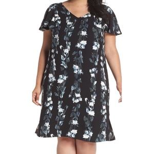 Sejour Floral Print Flutter Sleeve Shift Dress 24W